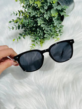 Load image into Gallery viewer, RTS Women’s Sunglasses
