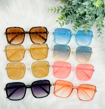 Load image into Gallery viewer, *RTS* Brighter Dayz Women’s Sunnies
